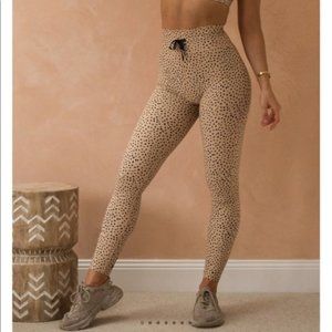 Sarah’s Day X White Fox Boutique Speckle Leggings